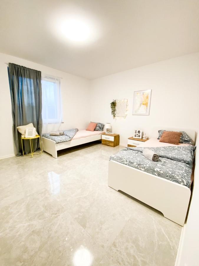 Olea Apartments Pobegi Экстерьер фото