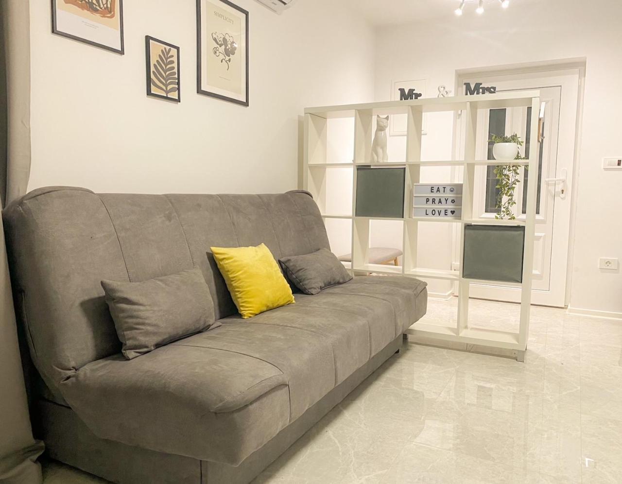 Olea Apartments Pobegi Экстерьер фото
